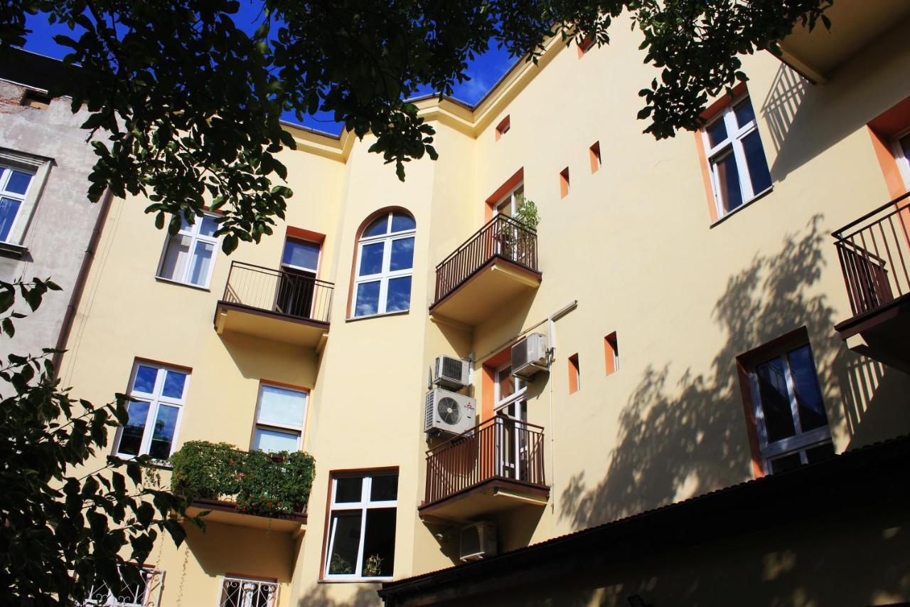 Cdr Aparthotel Kraków Exteriör bild