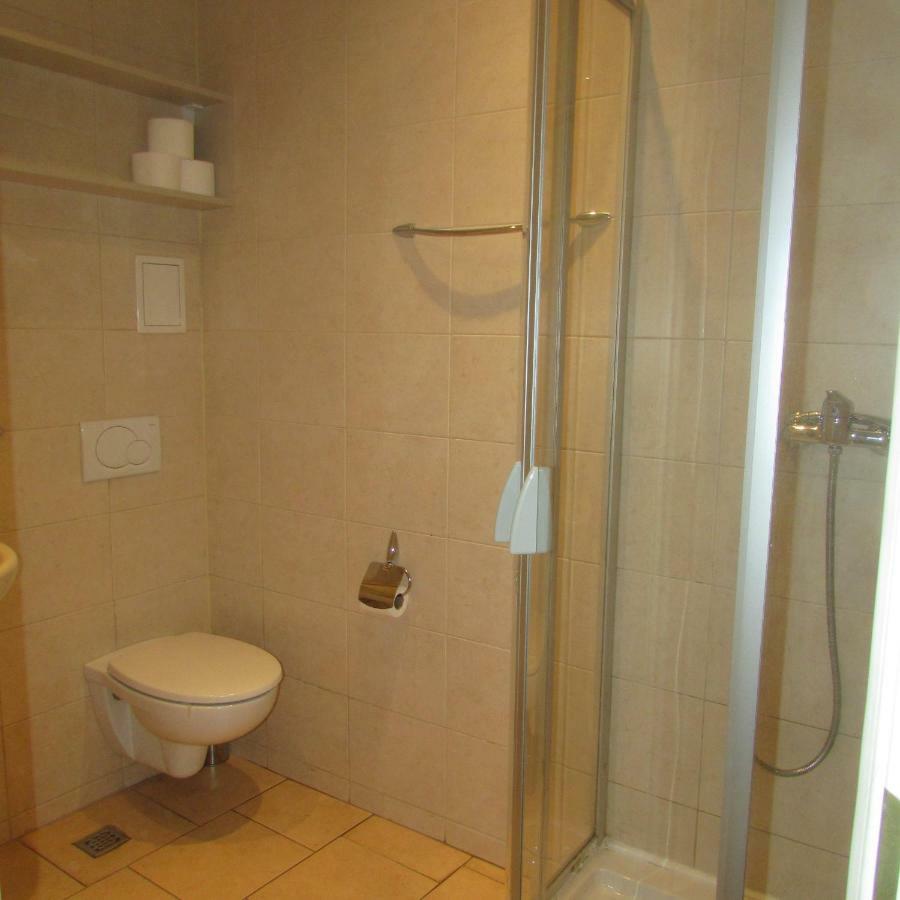 Cdr Aparthotel Kraków Exteriör bild